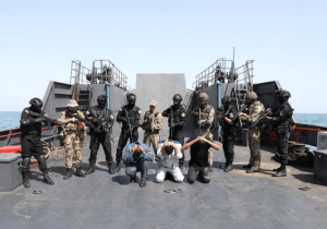 تمرین آزادسازی کشتی ربوده شده در رزمایش مرکب دریایی ایران و روسیه