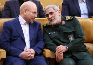 خداقوت سردار قاآنی به قالیباف و افراد همراه وی در هیئت مذاکره