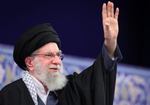 مومنی: رهبر شهید، هیچ‌وقت از بیت‌المال حقوق نگرفت