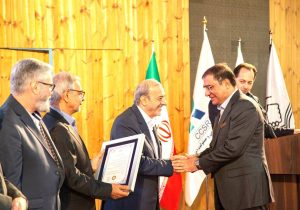 در ششمین دوره جشنواره روابطعمومی و مسئولیتهای اجتماعی رقم خورد؛درخشش بی نظیر فولاد خوزستان با تصاحب ۳ نشان ملی مسئولیت اجتماعی